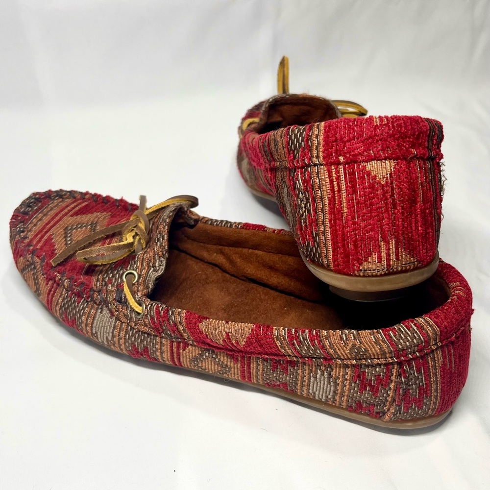 Minnetonka Red and Brown Patterned Textile Moccasins